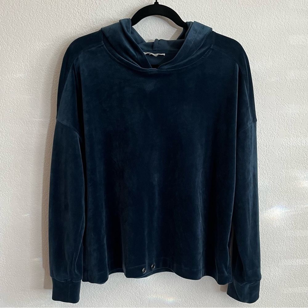 Cable & Gauge Velour Hoodie